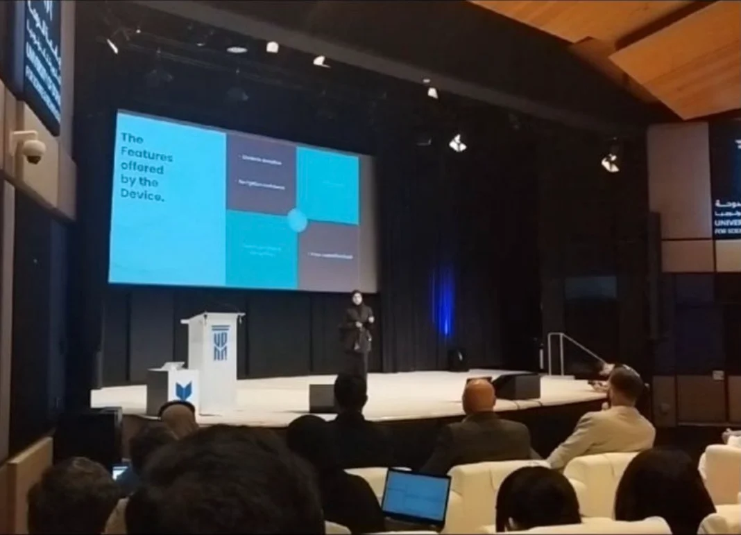 VisioRide pitching on stage